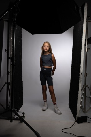 Σετ μπλουζάκι crop με ποδηλατικό κολάν  για κορίτσια EBITA 266013 ανθρακί